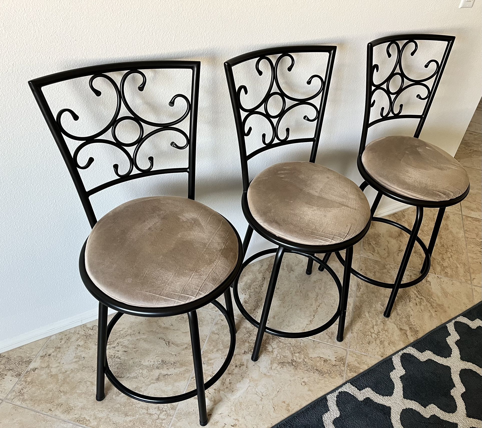 Adjustable Height Bar Stools
