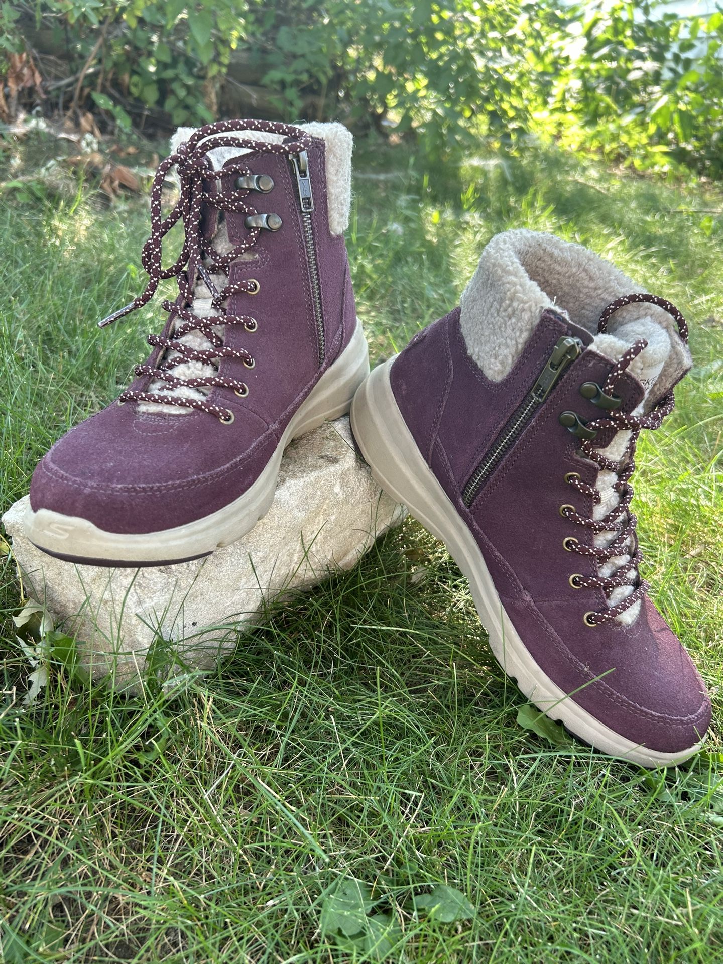 Sketchers Women’s Size 8.5 Boots