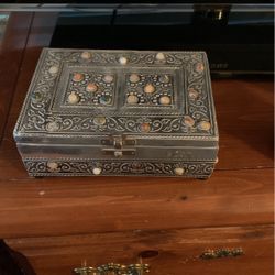 Silver Toned Semi Precious Stone Jewelry Box