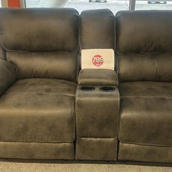 Love Seat Manual Recliner Just Opened Box 50% Off ‼️ $799 