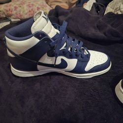 NIKE DUNK HIGH MIDNIGHT NAVY Size9