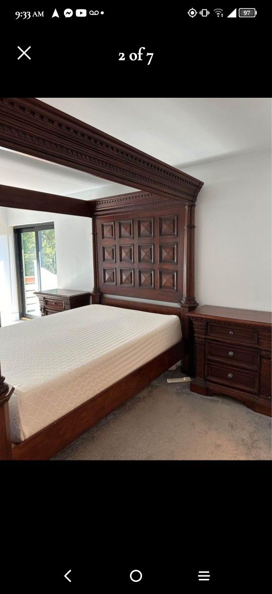 Super Solid Super Nice Queen Canopy Bedroom Suite!! $1000.00 Flat! Or Trade For A Truck,!