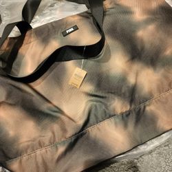 Victoria Secret Tote Brand New With Tags I Have Two Available Pick Up In Moreno Valley 