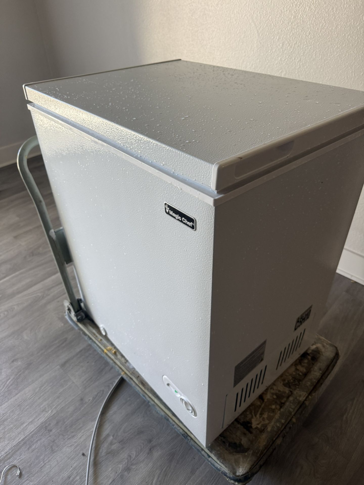 Magic Chef Deep Freezer