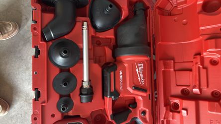Brand new Milwaukee M12 12-Volt Lithium-Ion Cordless Drain Cleaning Airsnake Air Gun Kit with (1) 2.0Ah Battery, Toilet Attachments