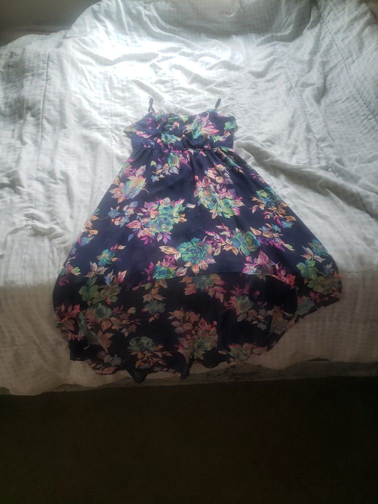 New sundress(never worn)