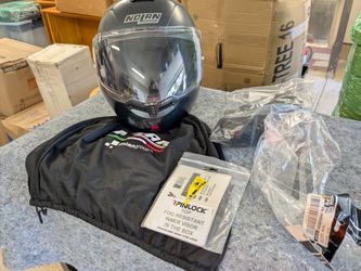NoLan motorcycle helmet N104XL w kit that can convert to XXL + more