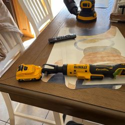 Dewalt 12 V Ratchet