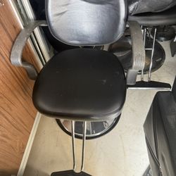 Salon hydraulic chair