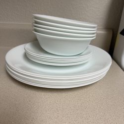 Corelle Dishes 19pc