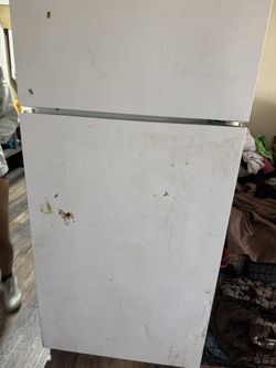 Refrigerator With Freezer