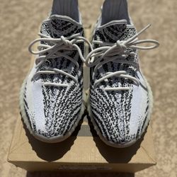 Yeezy 350 V2 Zebra Size 10 Clean