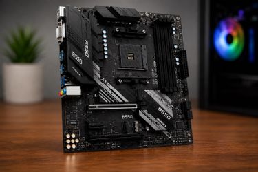 Motherboard and RAM memory ddr4