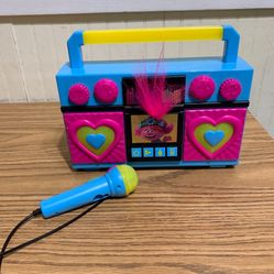 Trolls World Tour Sing Along Boombox w/Microphone Built in Music Lights Fast 