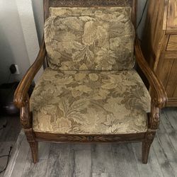 Free Chair With Ottoman