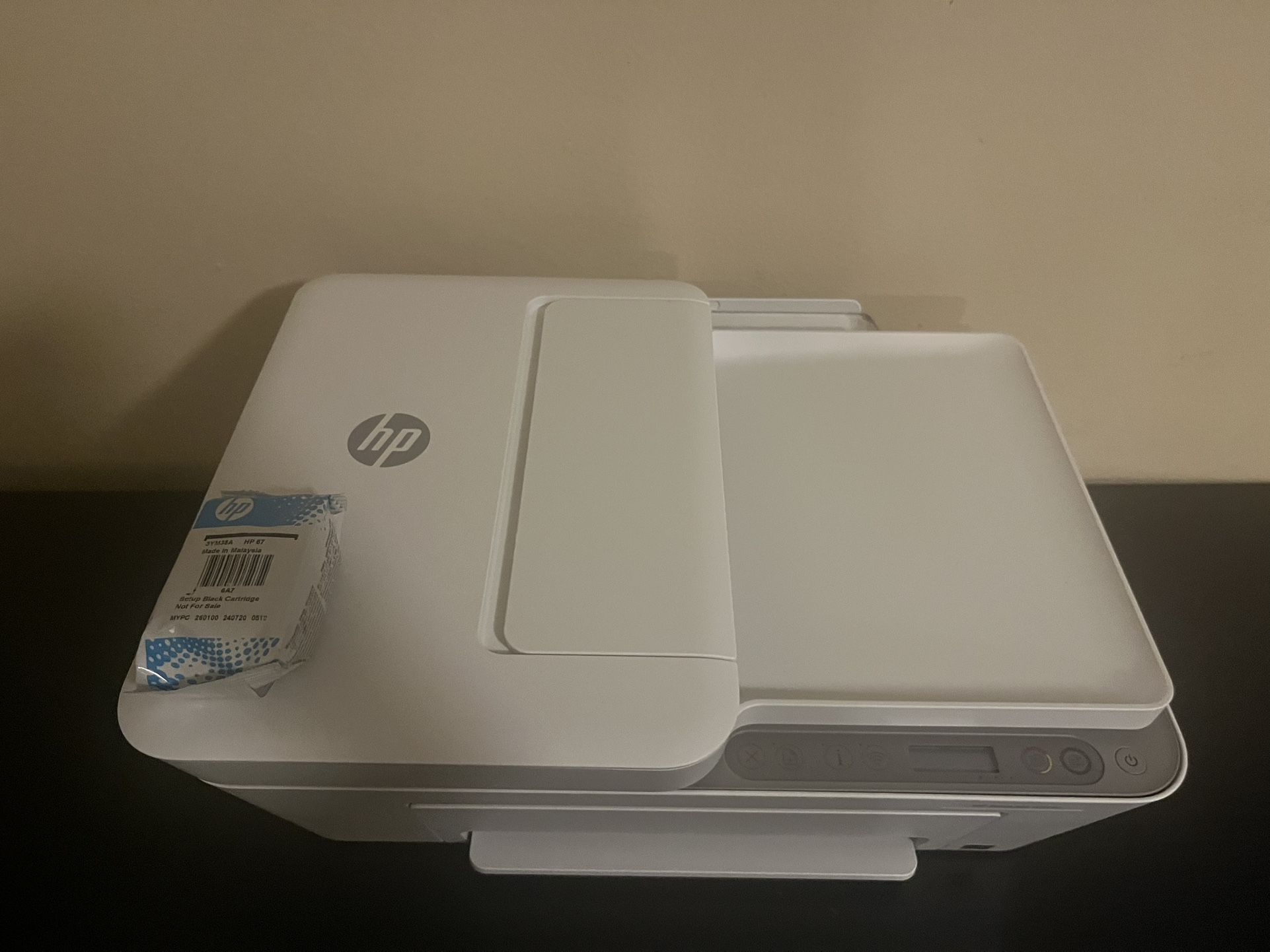 BRAND NEW HP Deskjet4225e Printer With Free Ink Cartridges