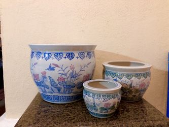 Beautiful 3pcs ceramic pot set..!!!