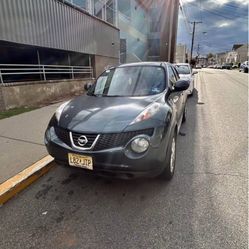 2011 Nissan juke SV AWD