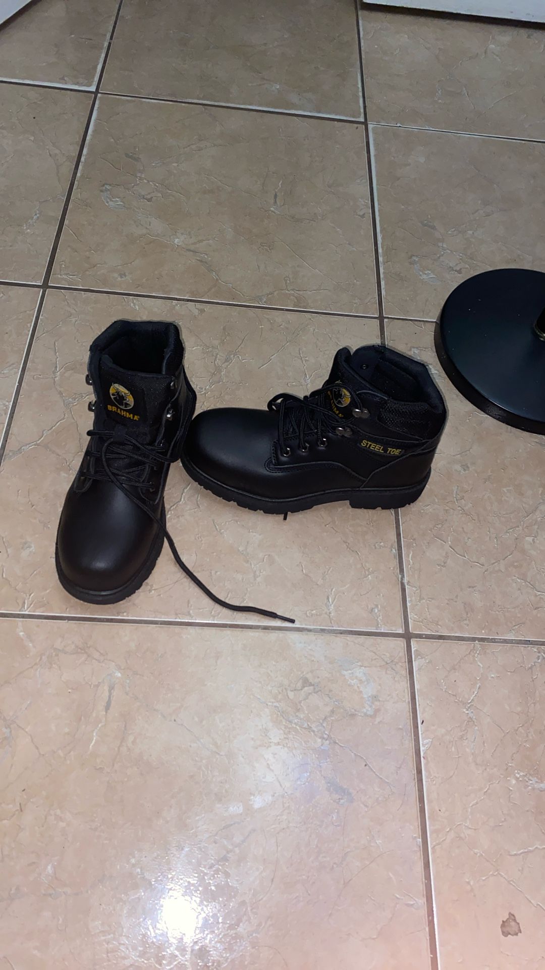 Shoes I Been Use It Once Size 7