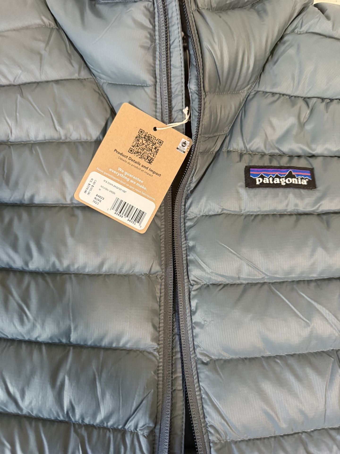 Patagonia men's down sweater vest NWT