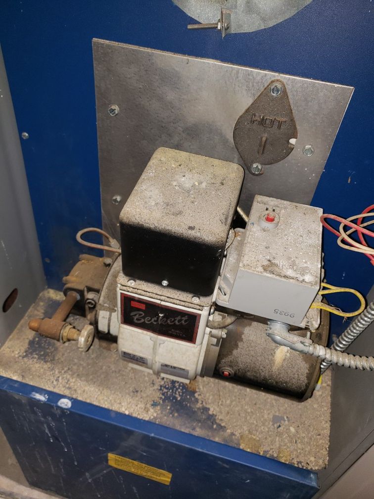 Oneida Royal Oil Fired Furnace for Forced Air Heating for Sale in North  Haven, CT - OfferUp