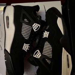 Air Jordan Retro 4 White Thunder Size 11