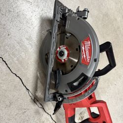 Milwaukee 7 1/4 Circular Saw 