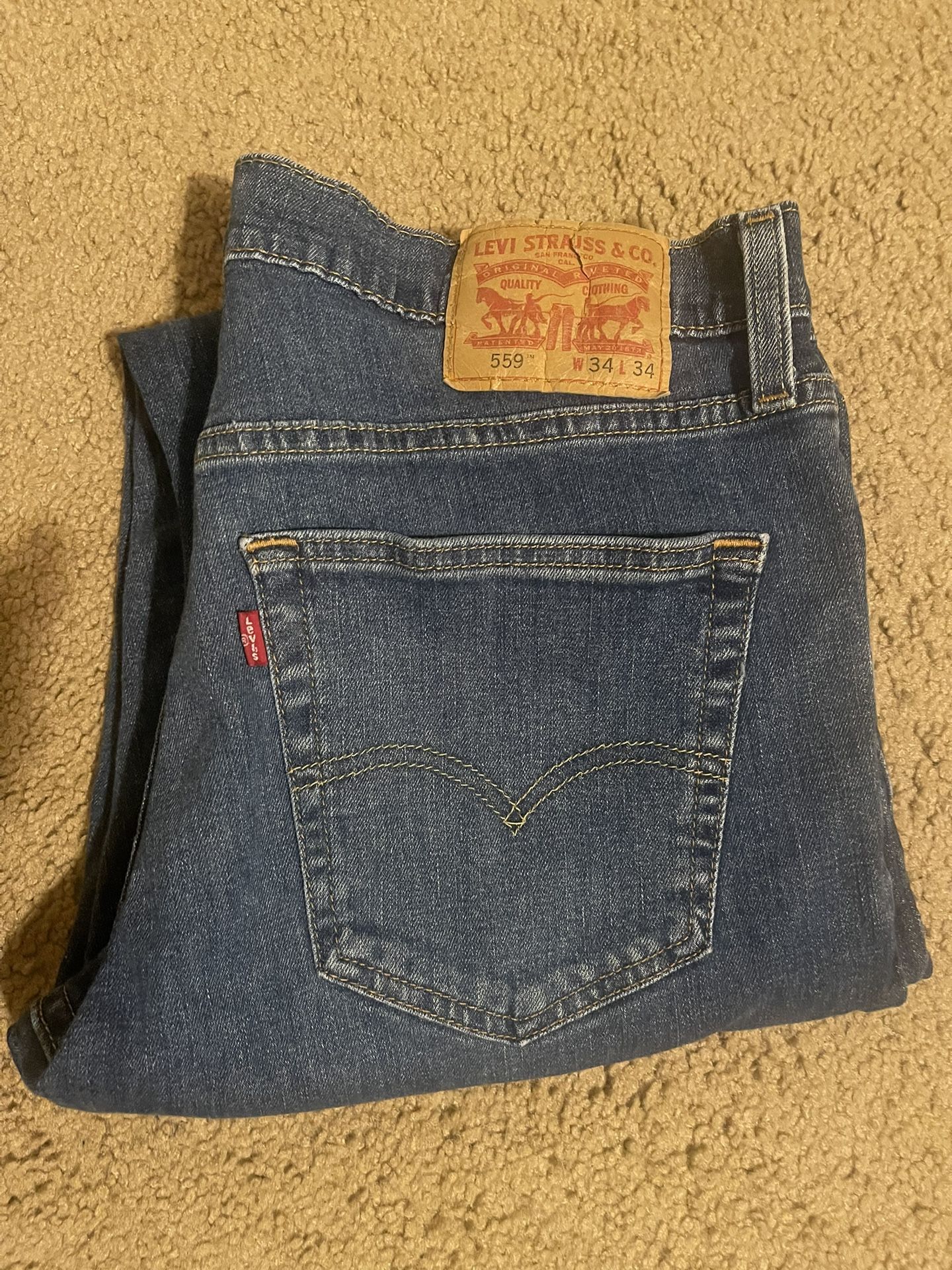 Men’s Levi jeans 
