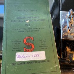 1938 Singer Sewing Machine 