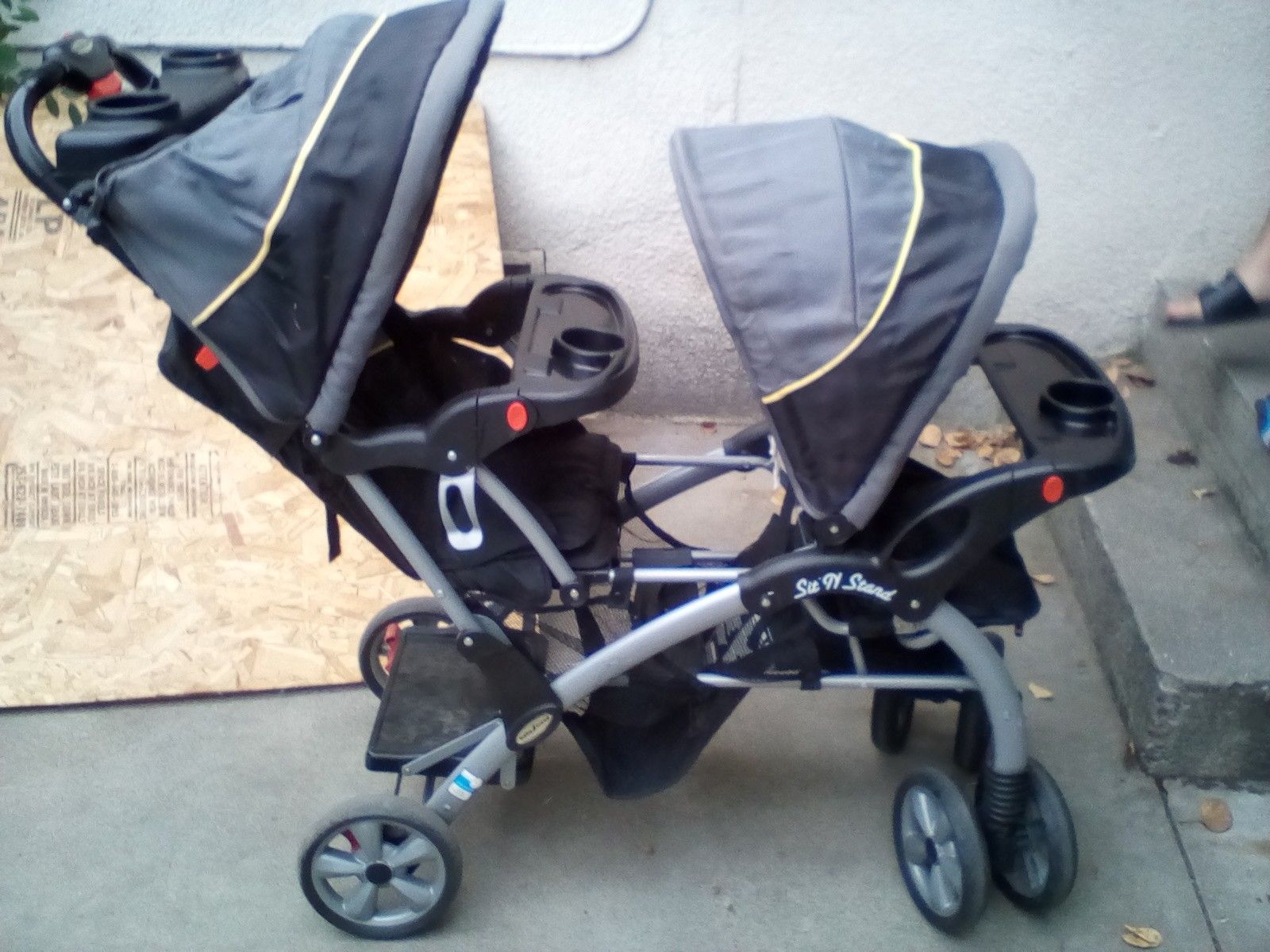 Perfect condition double stroller with stand up