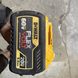 9.0 AH DeWalt Battery 