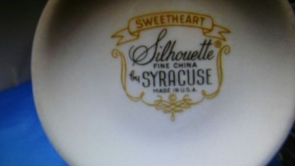 Syracuse Silhouette Fine China in Sweetheart Pattern for Sale in ... Syracuse Silhouette Fine China in Sweetheart Pattern for Sale in ...