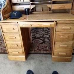 Roll Top Desk In Good Shape With Working Key Lock 