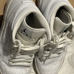 Nike Jordan White Snakeskin Women’s Size 7