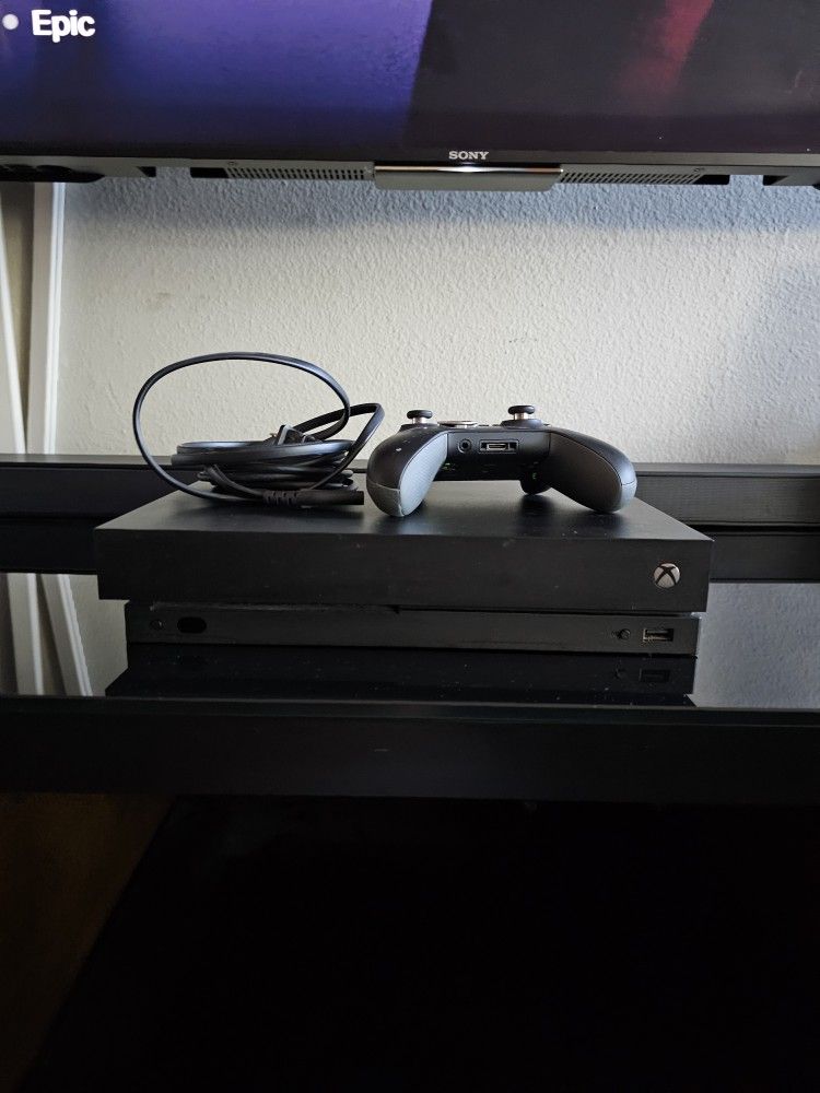 Xbox One X 1TB