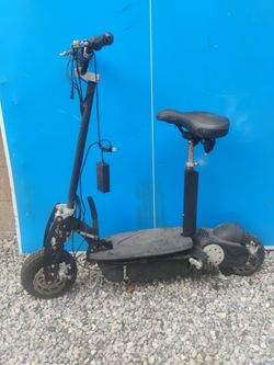 Patineta , solo nececita Bateria,