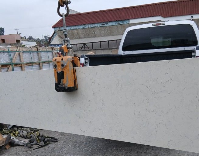BLIZZARD WHITE QUARTZ KITCHEN COUNTERTOP 2' × 9'