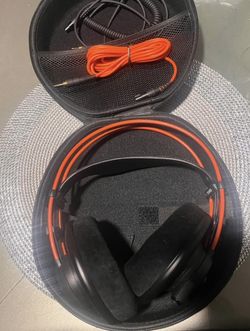 Studio Headphones 