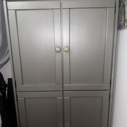 Grey Dresser