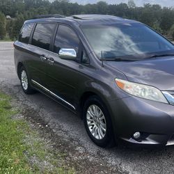 2014 Toyota Sienna