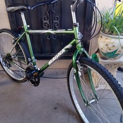 Bike MAGNA GLACIERPOINT TIRES SIZE 26 READY FOR RIDE 