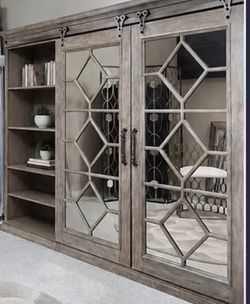 Wall unit like new