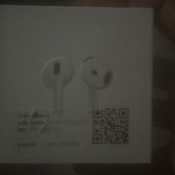 AirPod 4s 