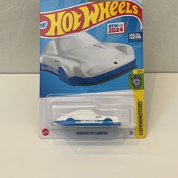 Hot Wheels Porsche Keychain
