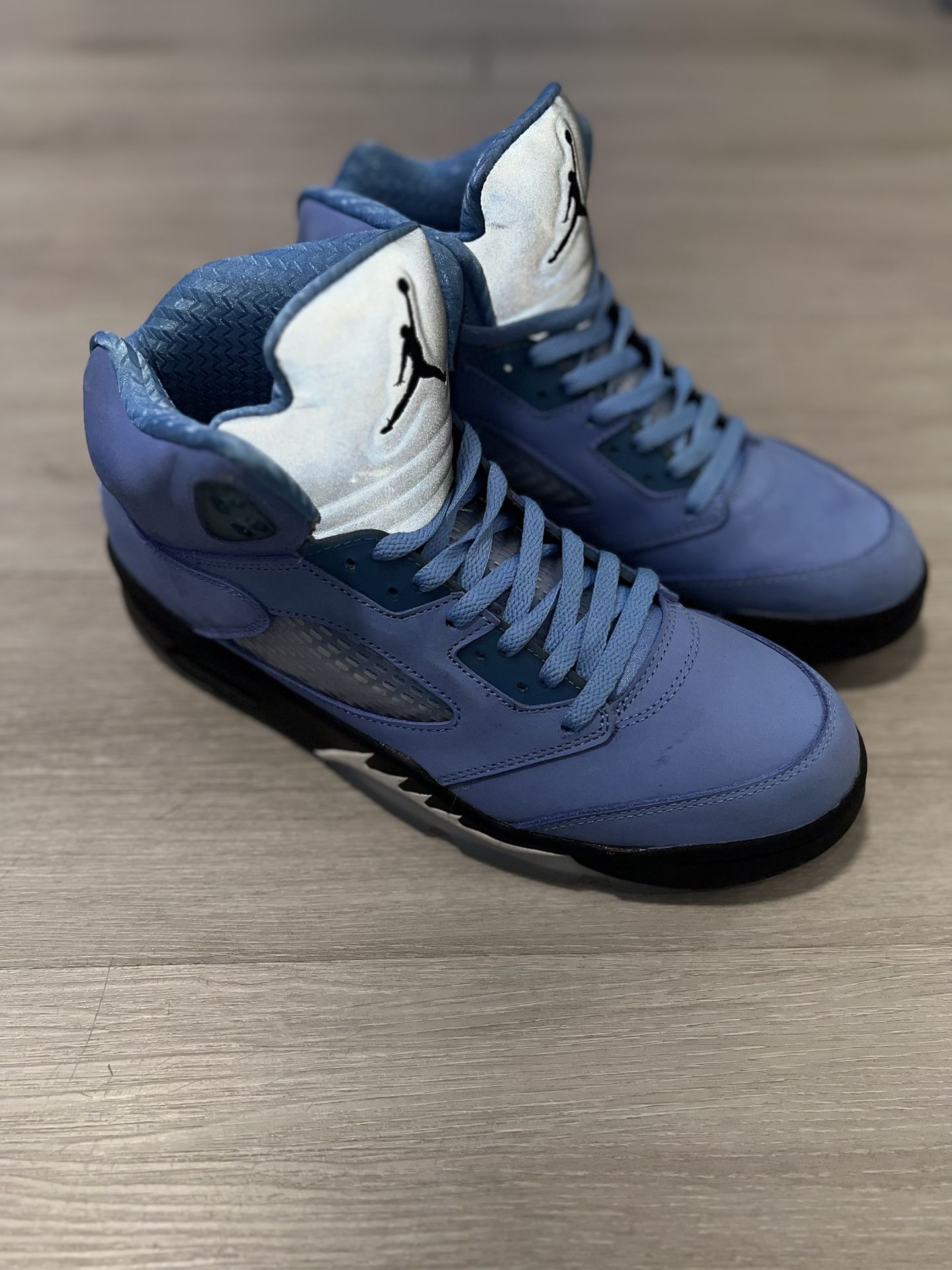 Jordan 5 Retro “UNC University Blue”