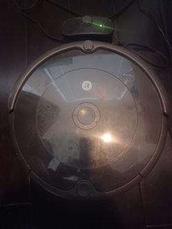 ROOMBA VACUUM with Docking Station