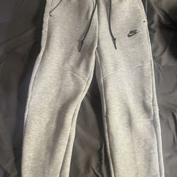 Nike Tech Sweats 