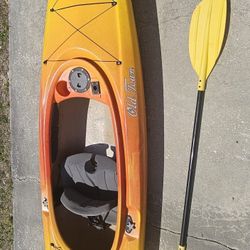 12ft Old Town Dirigo Kayak With Paddle