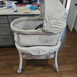 Bassinet 