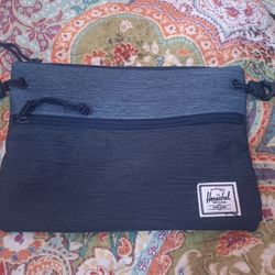 Herschel Alder crossbody bag 10(contact info removed)2 model in faded denim/indigo. 